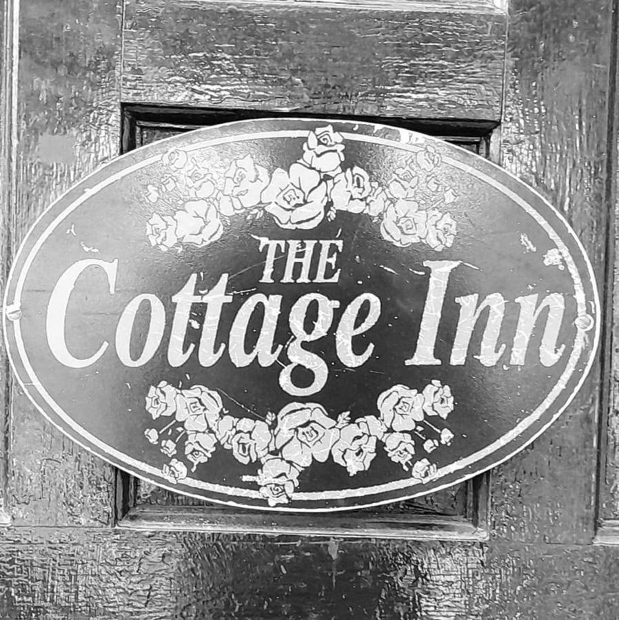 The Cottage Inn Llandeilo Esterno foto